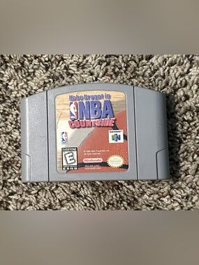 N64 game Kobe Bryant in NBA Courtside
